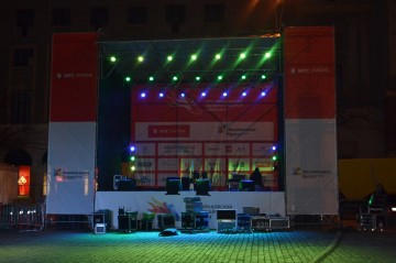 Сцена Layher  зеркалом 8х6 - SoundProject